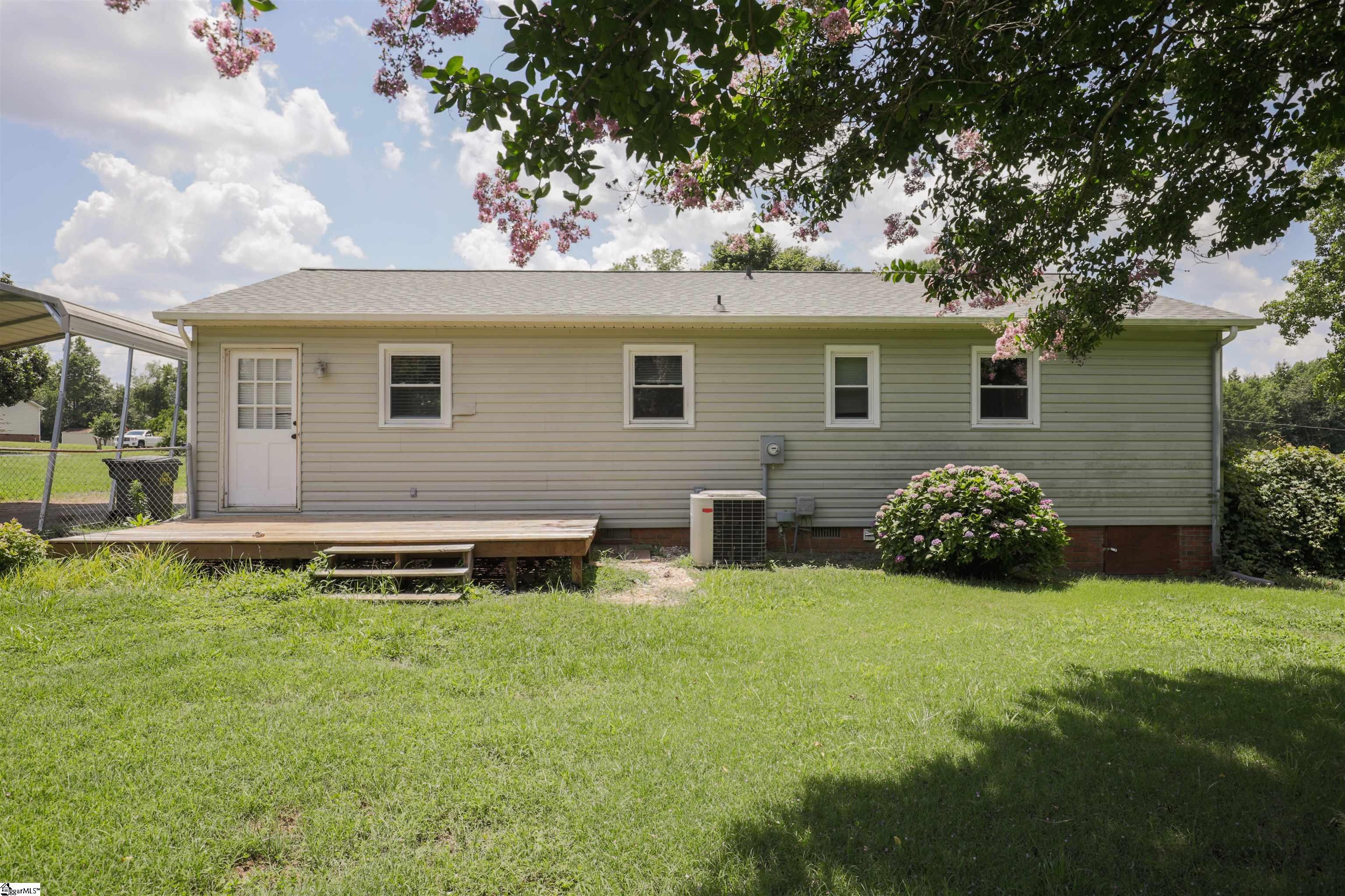 312 Gardenview Drive Inman, SC 29349 - Photo 7 of 15 Gallery Image 7