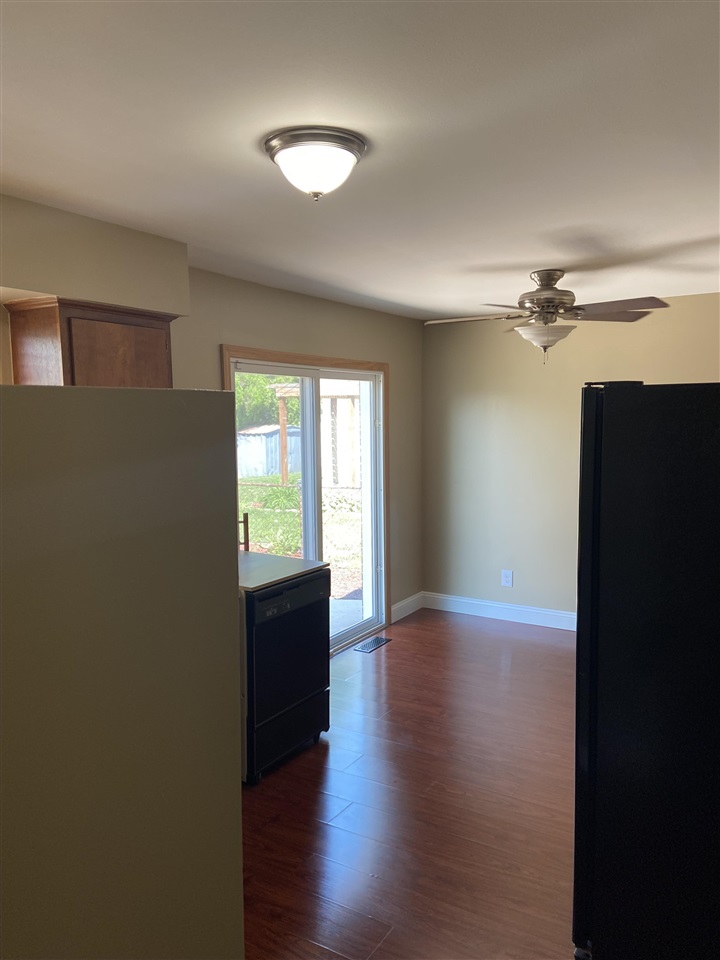 18631 Bittersweet Road Fraser, MI 48026 - Photo 6 of 27 50044211-5.JPG