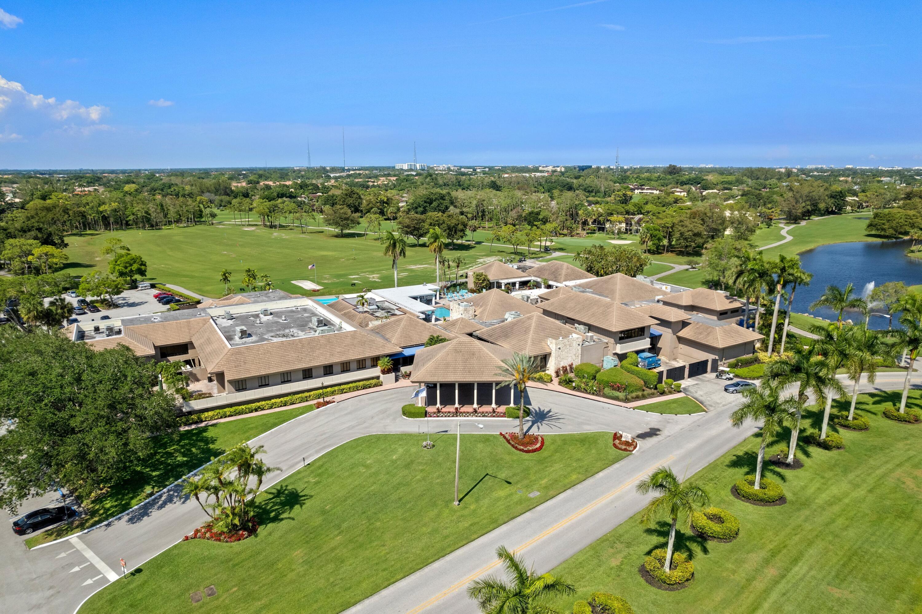 21731 Arriba Real, Unit 27H Boca Raton, FL 33433 - Photo 11 of 15 Boca Lago