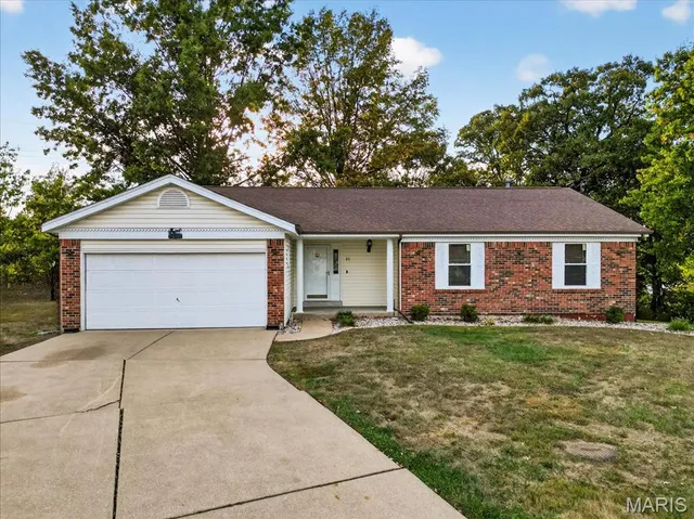 $2,000 | 21 White Chapel Court, O'Fallon, MO 63368