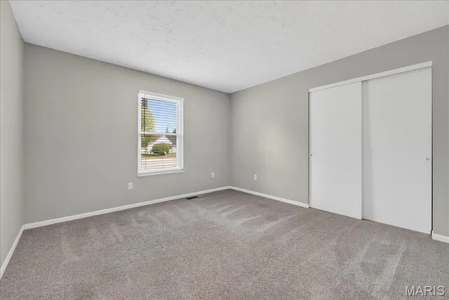 $2,000 | 21 White Chapel Court, O'Fallon, MO 63368