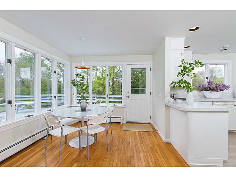 271 Hull Cove Farm Road Jamestown, RI 02835 - Photo 15 of 25 Dining Room.