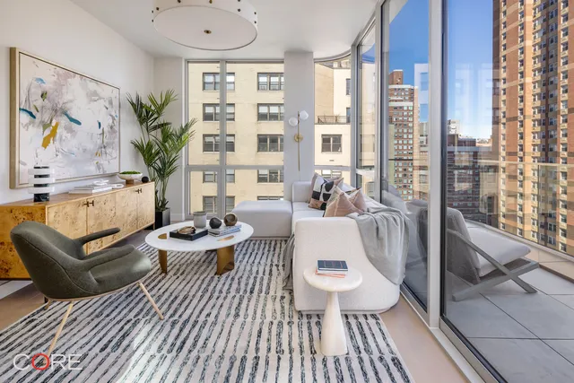$2,988,000 | 250 East 25th Street, Unit PHB | Kips Bay