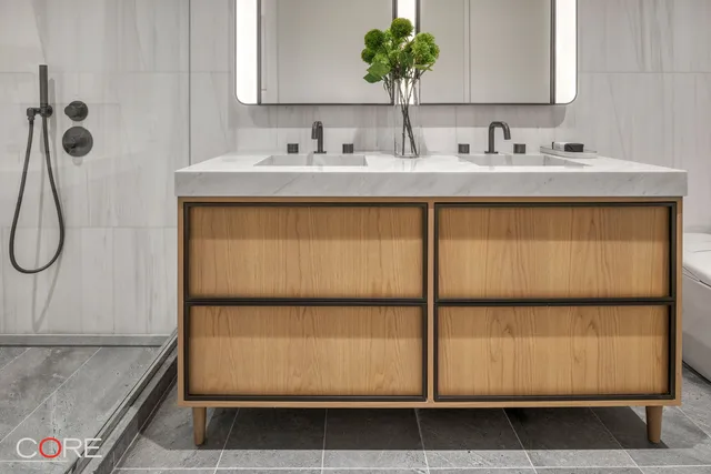 $2,988,000 | 250 East 25th Street, Unit PHB | Kips Bay