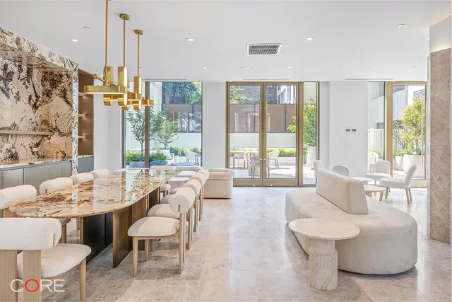 $2,988,000 | 250 East 25th Street, Unit PHB | Kips Bay