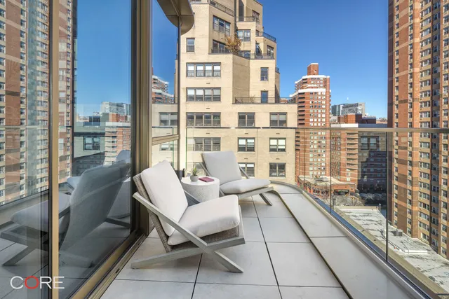 $2,988,000 | 250 East 25th Street, Unit PHB | Kips Bay