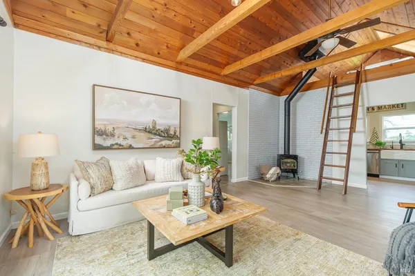 $1,365,000 | 2170 Wood Road, Fulton, CA 95439