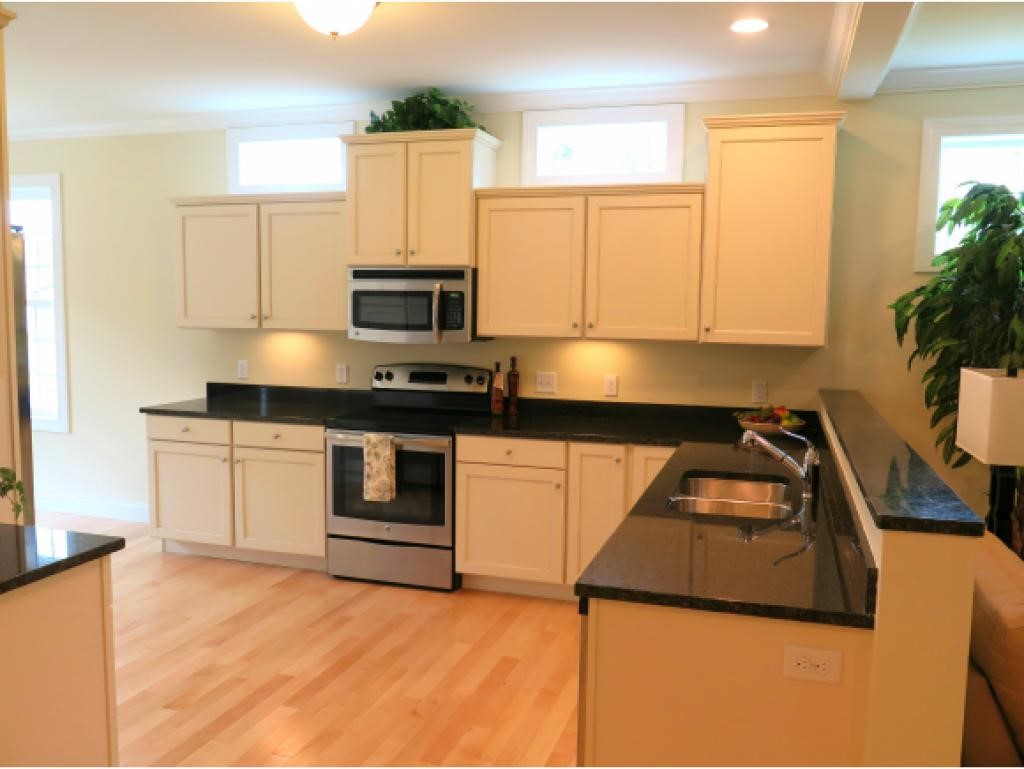 53 Marina Loop, Unit 7 Colchester, VT 05446 - Photo 7 of 36 Gallery Image 7