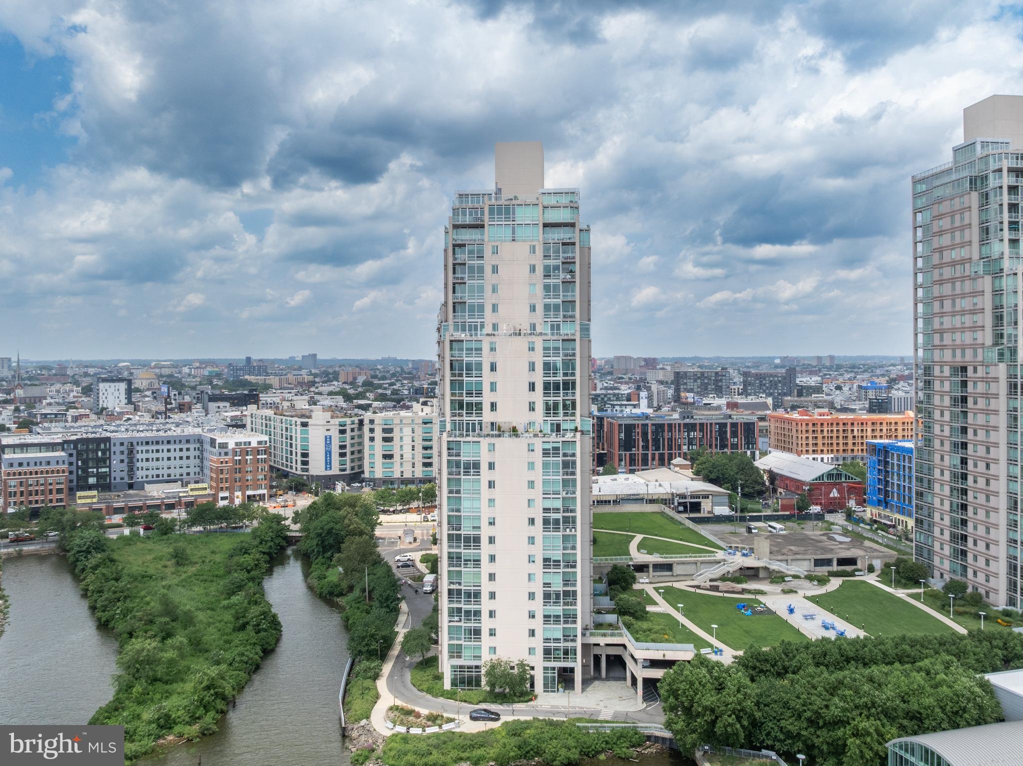 901 North Penn Street, Unit P24012 Philadelphia, PA 19123 - Photo 50 of 59 a city view with buildings