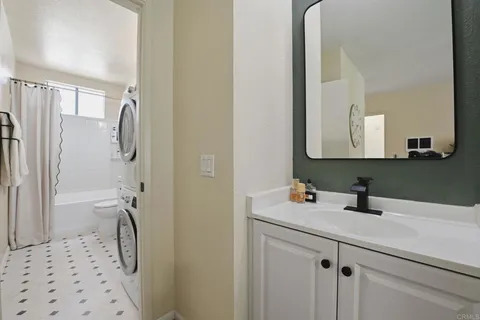 $499,999 | 2118 Oceanside Boulevard, Oceanside, CA 92054