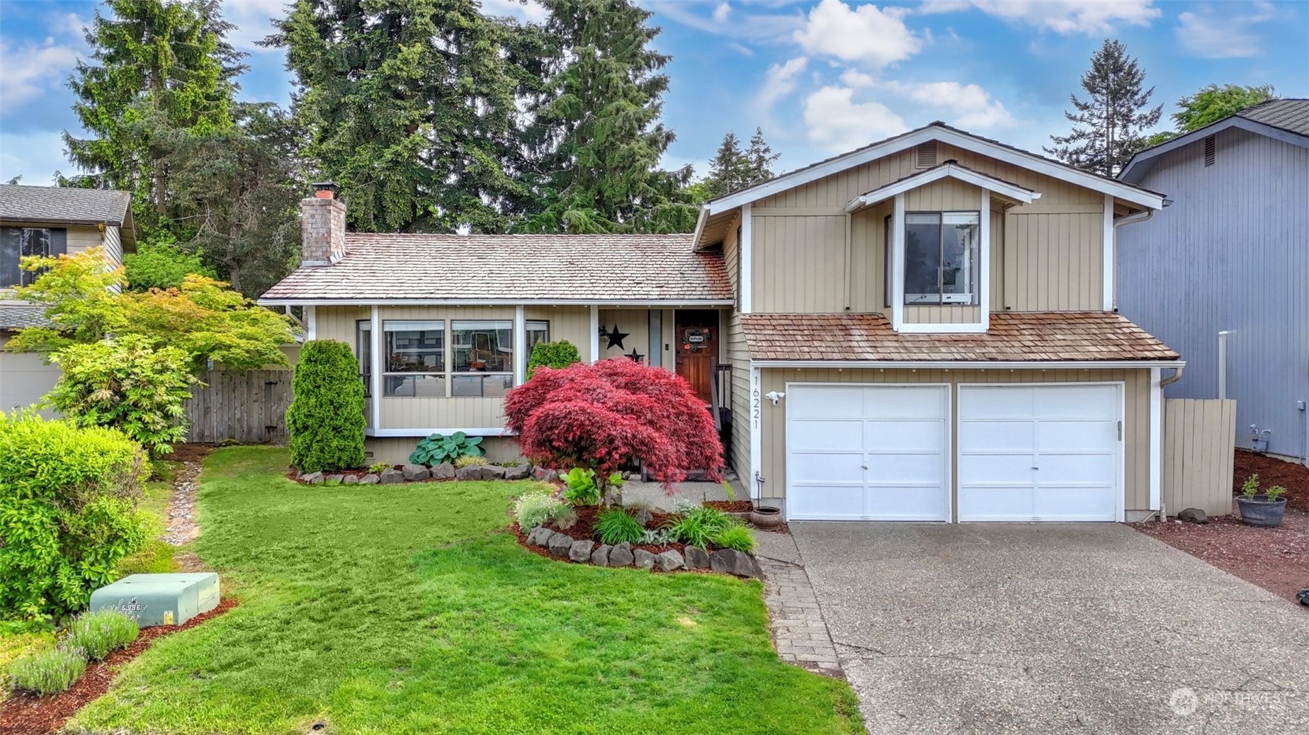 16221 Southeast 178th Street Renton, WA 98058 - Photo 1 of 33 Gallery Image 1