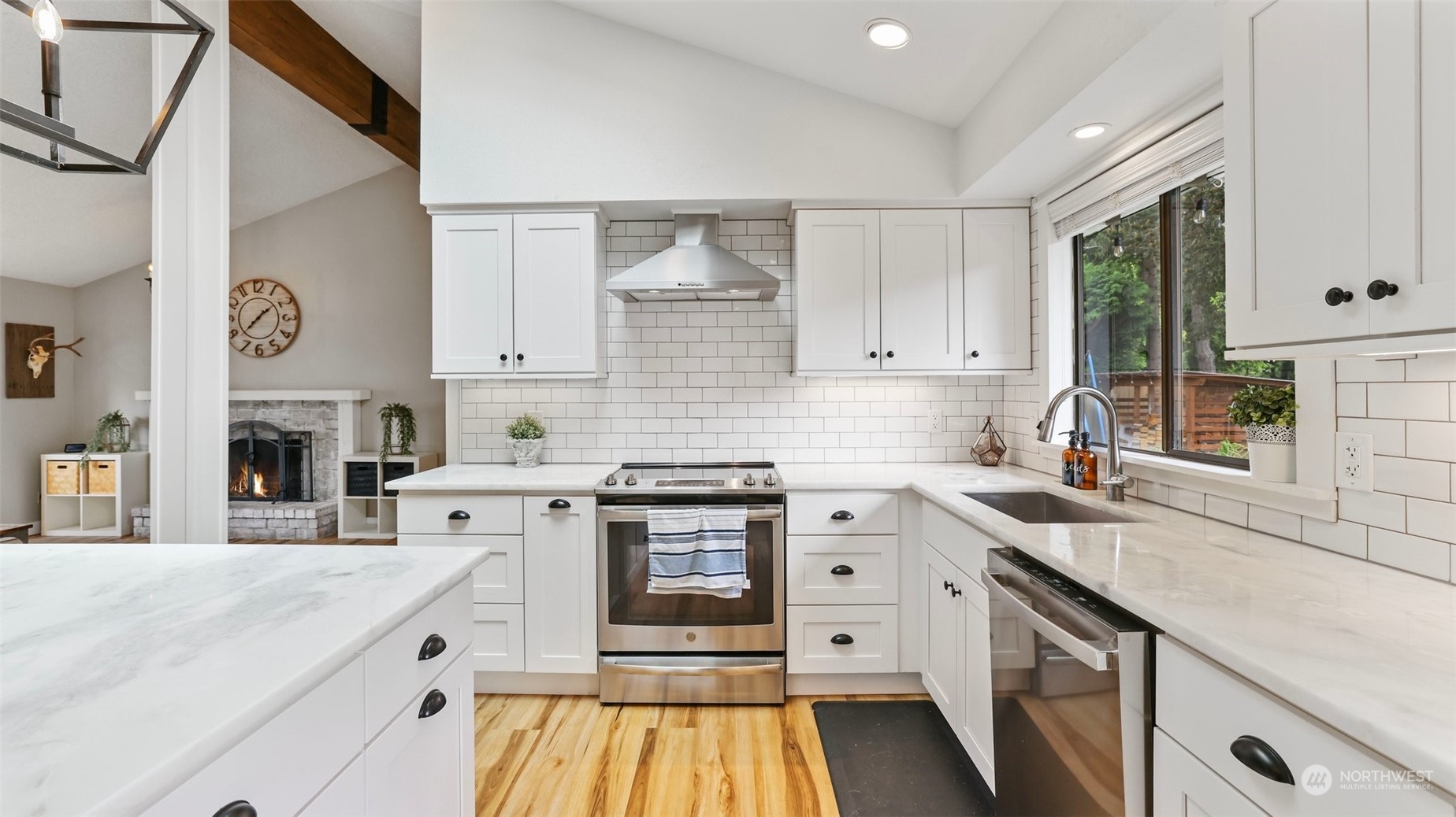 16221 Southeast 178th Street Renton, WA 98058 - Photo 11 of 33 Gallery Image 11