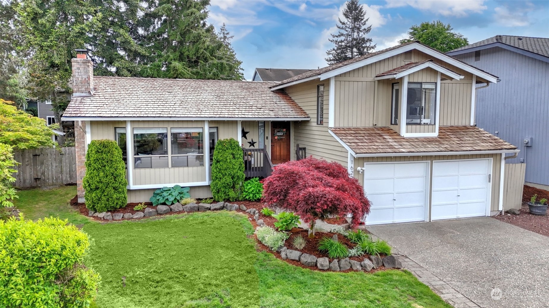 16221 Southeast 178th Street Renton, WA 98058 - Photo 2 of 33 Gallery Image 2
