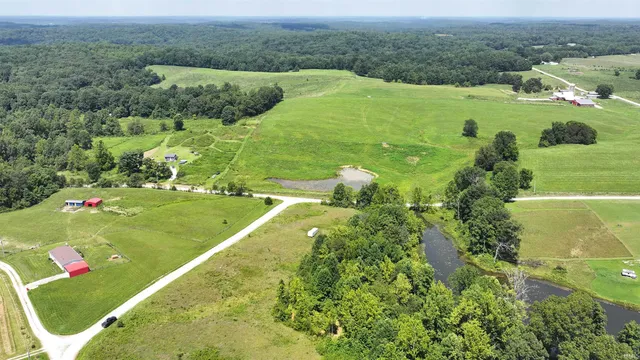 $49,900 | 5746 North La Salle Ests Drive, Bloomfield, IN 47424