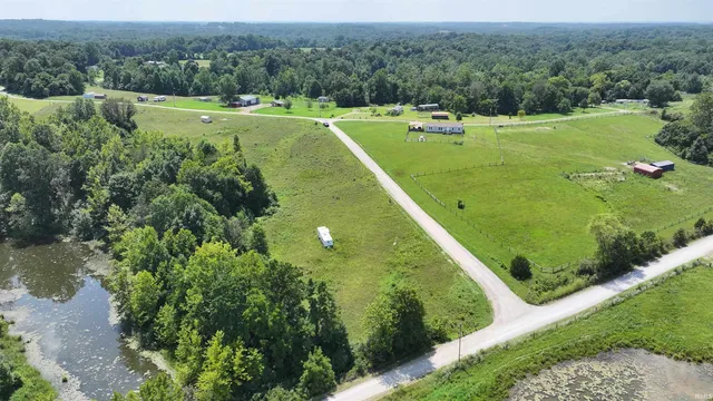 $49,900 | 5746 North La Salle Ests Drive, Bloomfield, IN 47424