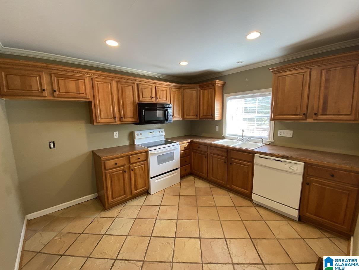 5425 Old Springville Road Northeast Pinson, AL 35126 - Photo 12 of 25 Gallery Image 12