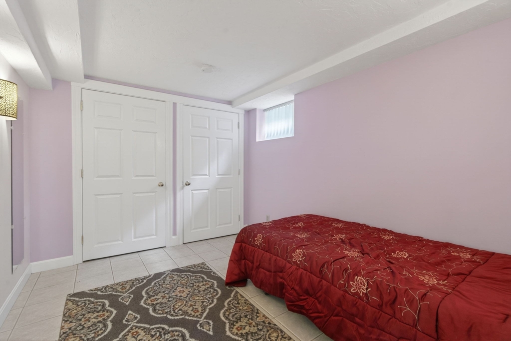 8 Hawthorne Street Watertown, MA 02472 - Photo 27 of 37