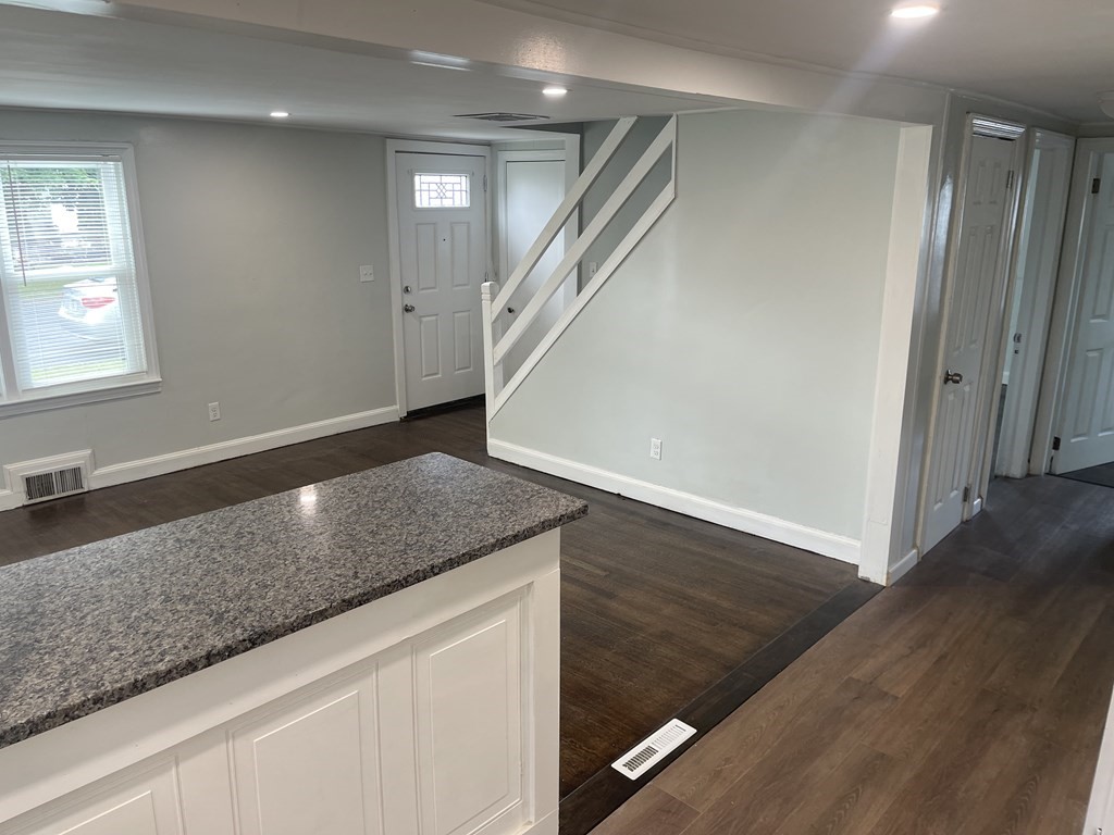 5 County Street Springfield, MA 01109 - Photo 8 of 20 Gallery Image 8