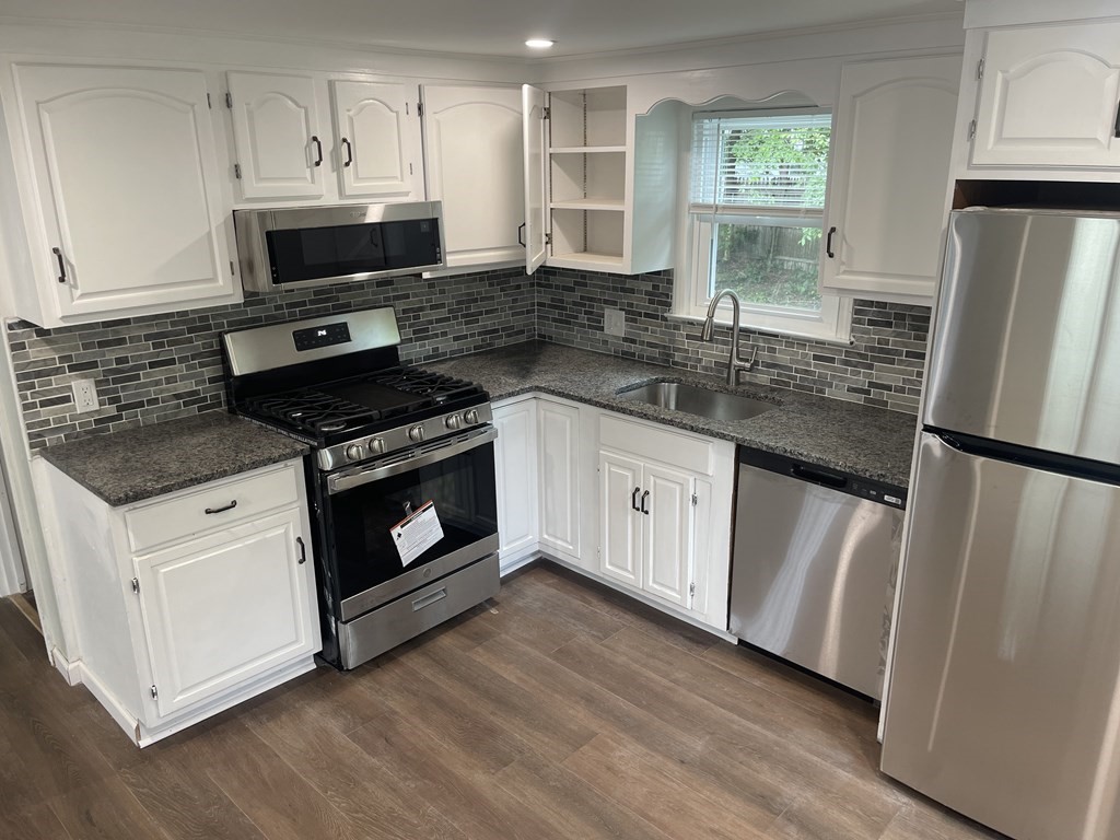 5 County Street Springfield, MA 01109 - Photo 9 of 20 Gallery Image 9