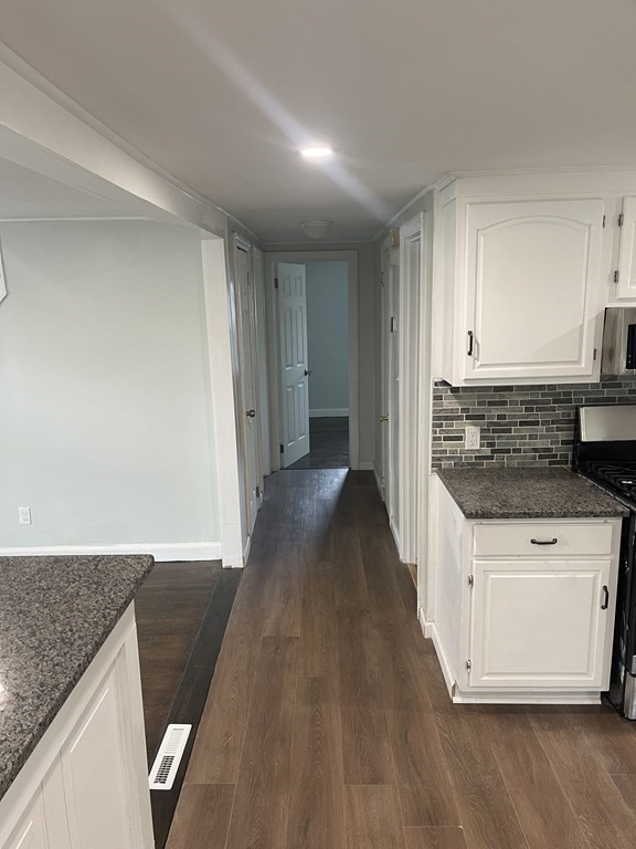 5 County Street Springfield, MA 01109 - Photo 10 of 20 Gallery Image 10