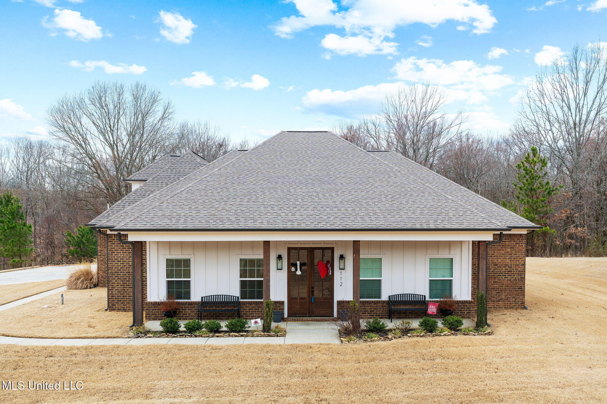 112 Oak Manor Drive Coldwater, MS 38618 - Photo 1 of 36 1-web-or-mls-112 Oak Manor Dr-01