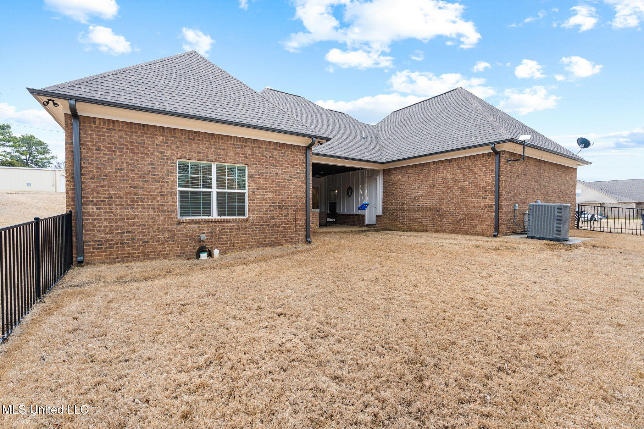 112 Oak Manor Drive Coldwater, MS 38618 - Photo 30 of 36 31-web-or-mls-112 Oak Manor Dr-30