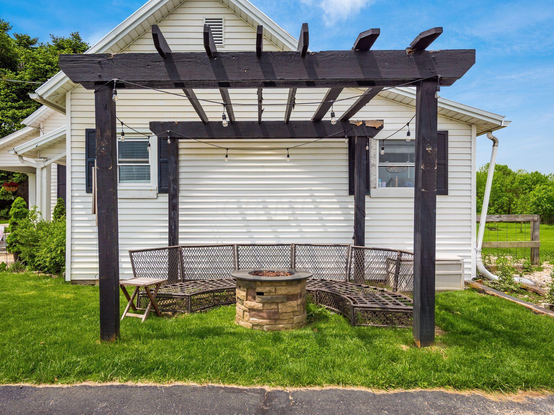 8456 Brock Road Plain City, OH 43064 - Photo 4 of 22 8456 Brock Road