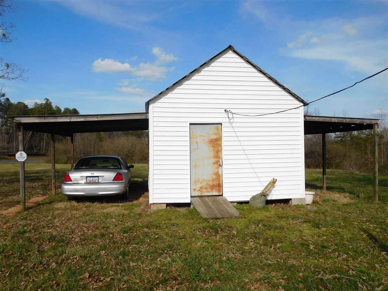 313 Oak Grove Road Blacksburg, SC 29702 - Photo 3 of 17 Gallery Image 3