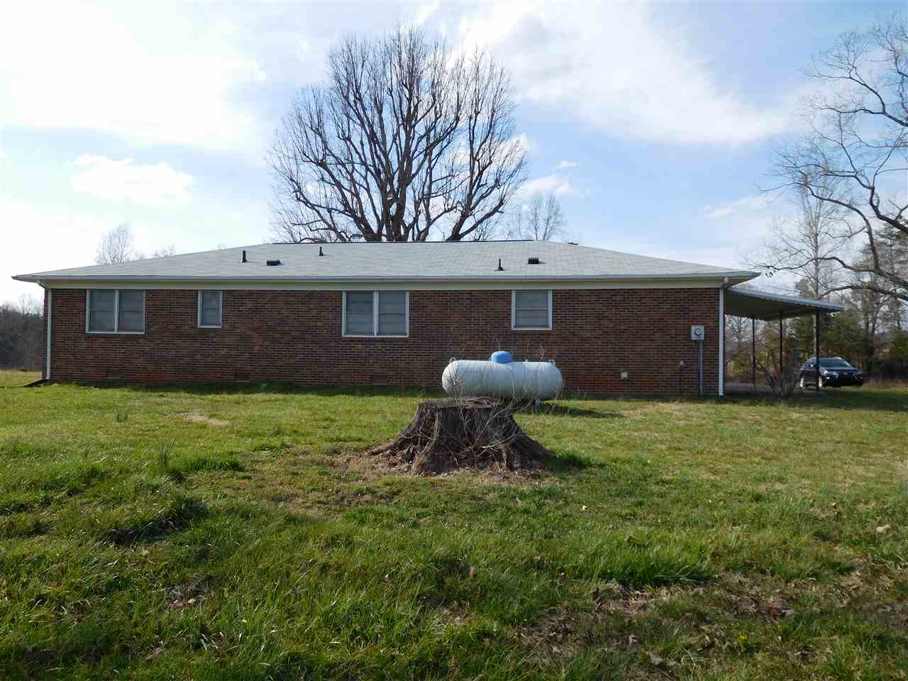 313 Oak Grove Road Blacksburg, SC 29702 - Photo 4 of 17 Gallery Image 4