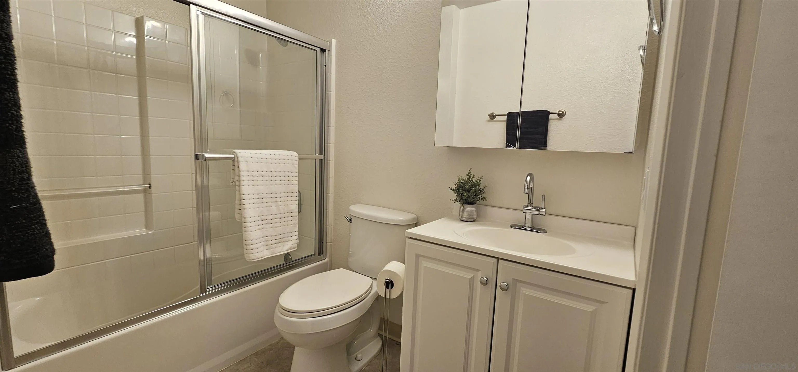 6255 Rancho Mission Road, Unit 327 San Diego, CA 92108 - Photo 14 of 25 Gallery Image 14