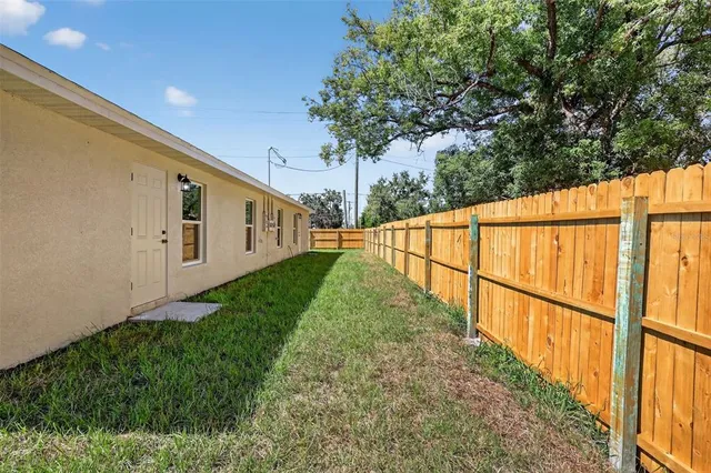 $2,850 | 1503 8th Avenue East, Bradenton, FL 34208