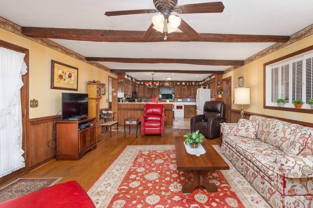 198 Baynes Road Waynesboro, VA 22980 - Photo 15 of 74 a living room with furniture and a flat screen tv