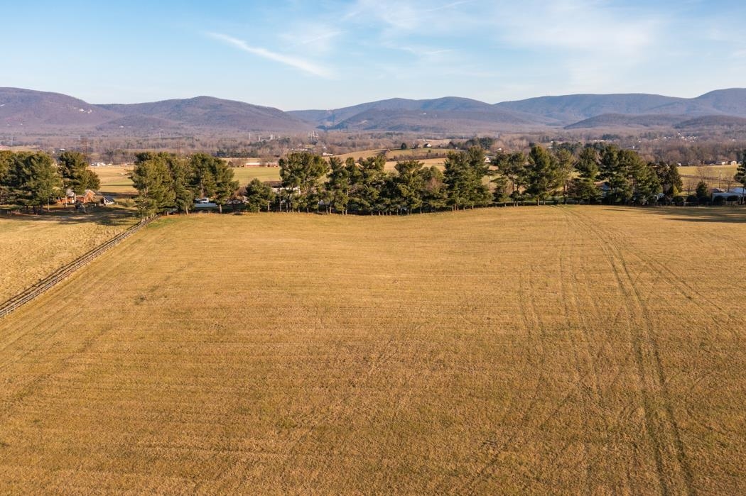 198 Baynes Road Waynesboro, VA 22980 - Photo 59 of 74 a view of lake and mountain