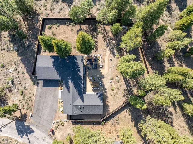 $1,598,000 | 1926 Celio Lane, South Lake Tahoe, CA 96150