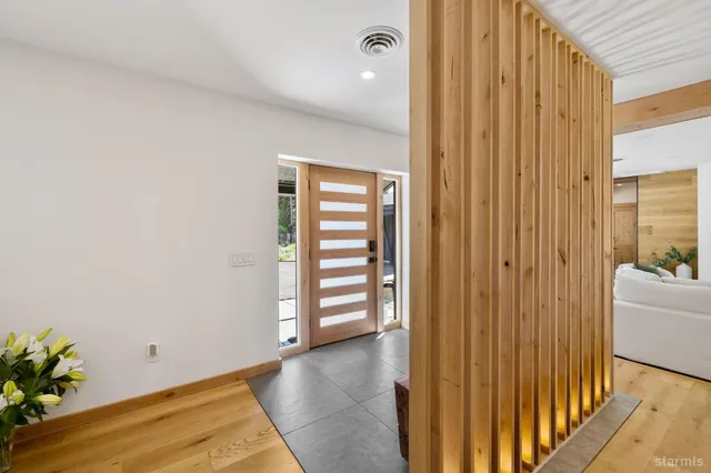 $1,598,000 | 1926 Celio Lane, South Lake Tahoe, CA 96150