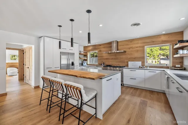 $1,598,000 | 1926 Celio Lane, South Lake Tahoe, CA 96150