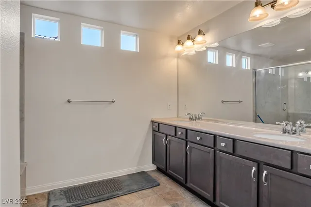 $2,950 | 10073 Icicle Ridge, Las Vegas, NV 89141