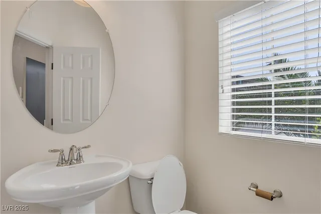 $2,950 | 10073 Icicle Ridge, Las Vegas, NV 89141