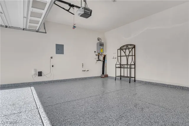 $2,950 | 10073 Icicle Ridge, Las Vegas, NV 89141