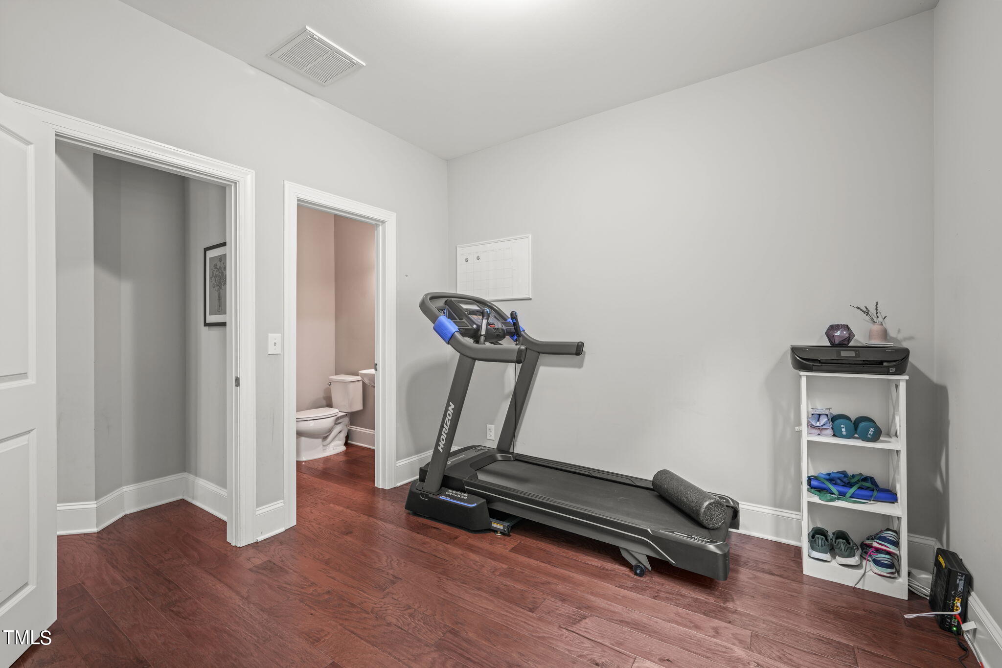 4021 Periwinkle Blue Lane Raleigh, NC 27612 - Photo 17 of 47 17-web-or-mls-DSC04609