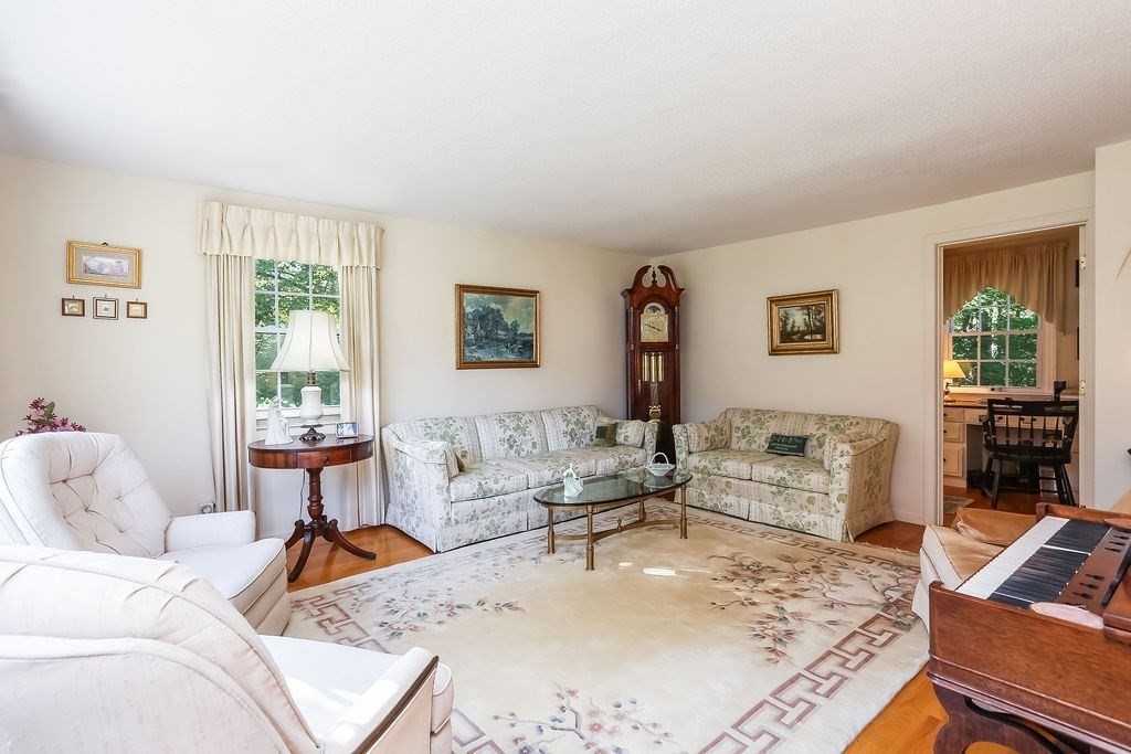 44 East Village Road East Longmeadow, MA 01028 - Photo 12 of 30 Gallery Image 12