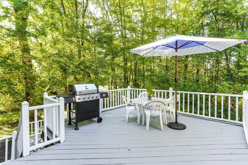 44 East Village Road East Longmeadow, MA 01028 - Photo 29 of 30 Gallery Image 29