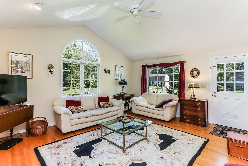 44 East Village Road East Longmeadow, MA 01028 - Photo 8 of 30 Gallery Image 8