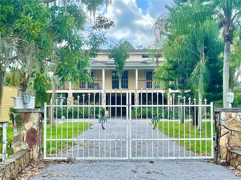 5783 Vanderipe Road Sarasota, FL 34241 - Photo 1 of 1 grand entrance