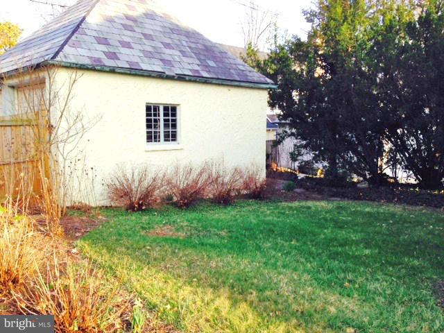 4419 Underwood Road Baltimore, MD 21218 - Photo 27 of 30 a view of outdoor space and yard