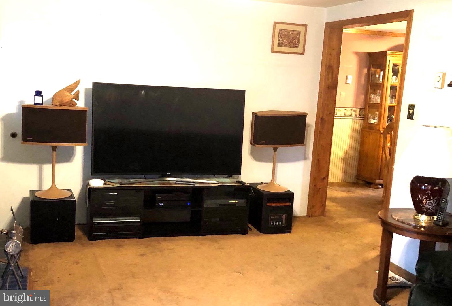 6457 Manheim Road Glenville, PA 17329 - Photo 6 of 12 Living room