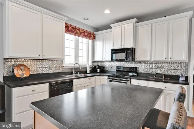 $555,000 | 748 Connolly Drive, Red Lion, PA 17356