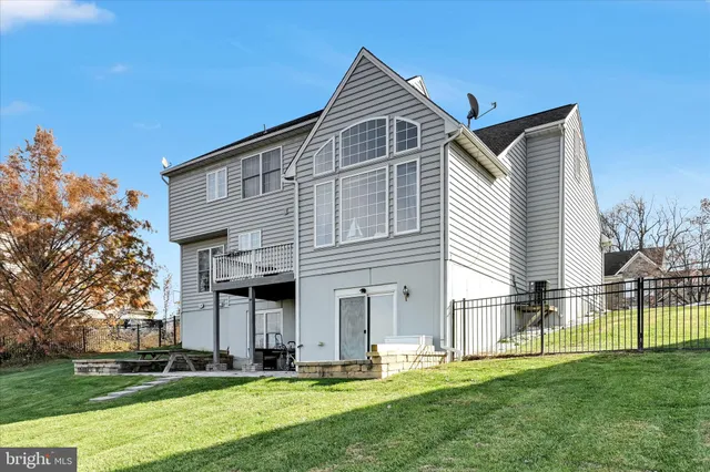 $555,000 | 748 Connolly Drive, Red Lion, PA 17356