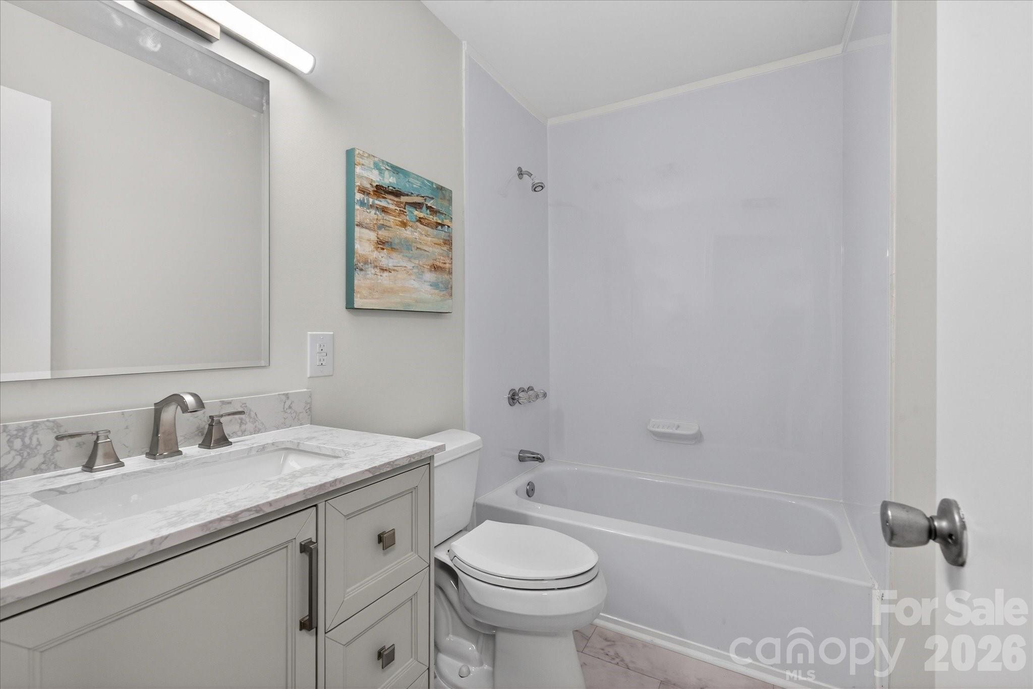 430 Queens Road, Unit 311 Charlotte, NC 28207 - Photo 12 of 20 Gallery Image 12
