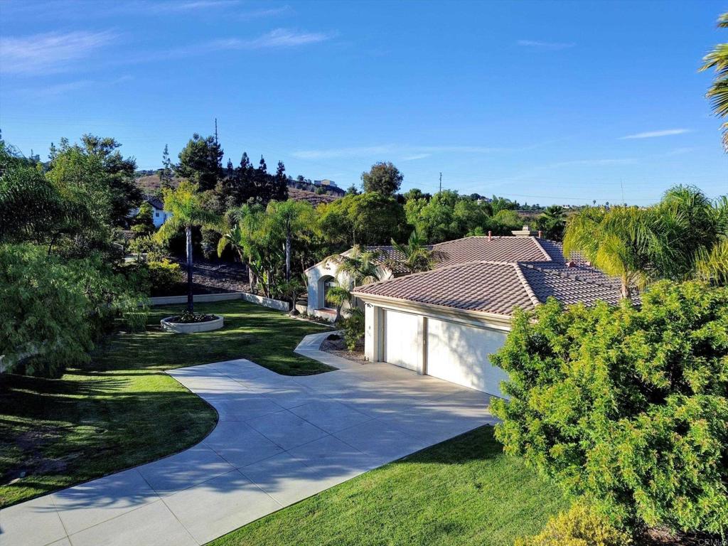 3522 Lancewood Way Fallbrook, CA 92028 - Photo 3 of 75